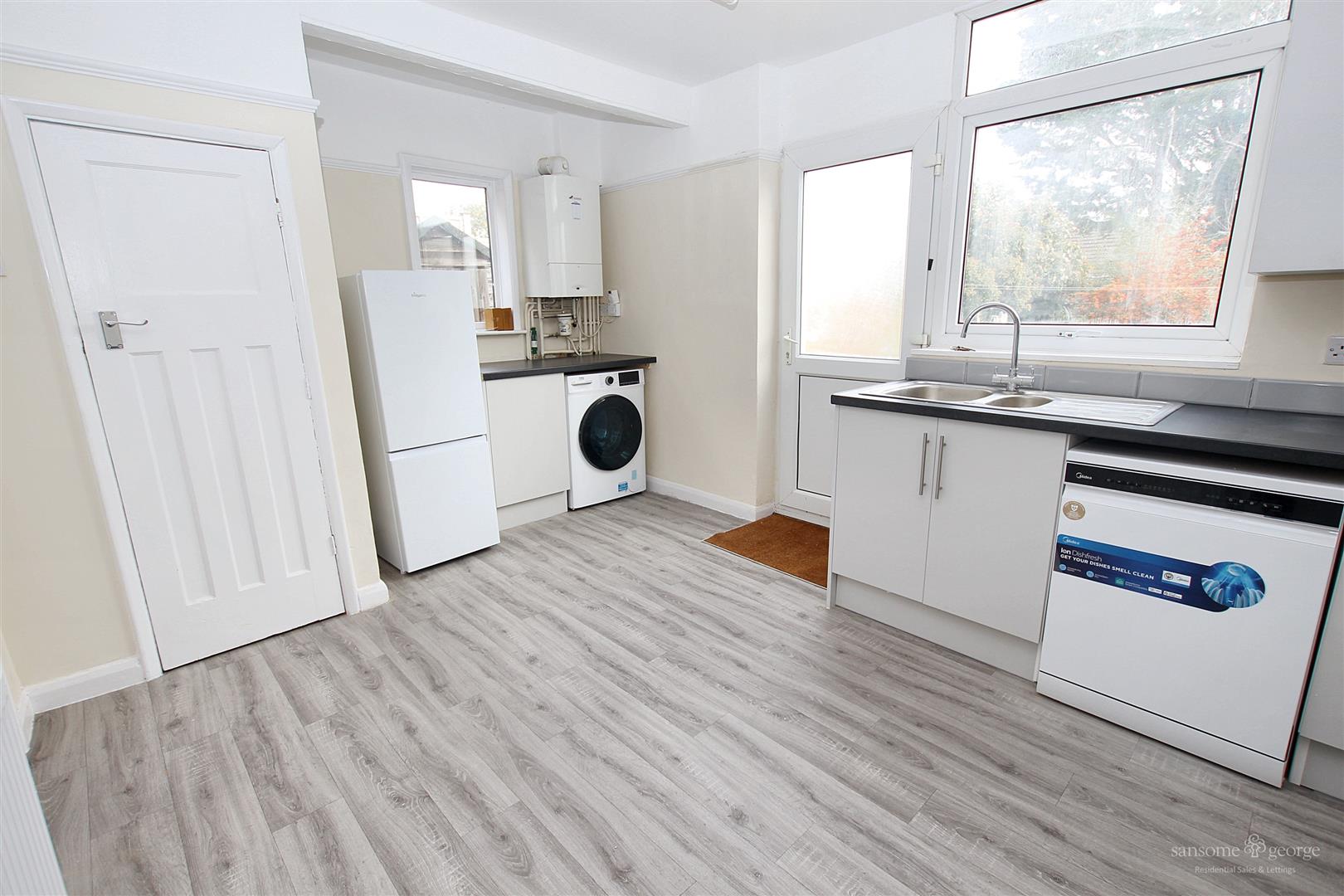 Thirlmere Avenue, Tilehurst, Reading